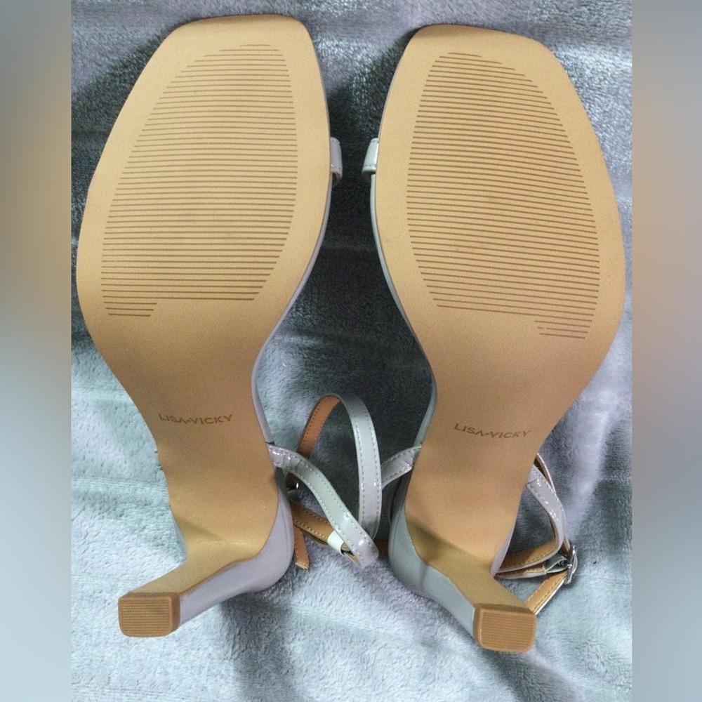 Lisa Vicky Grace V Pebble Grey Patent Heels Size 9M - Picture 7 of 10